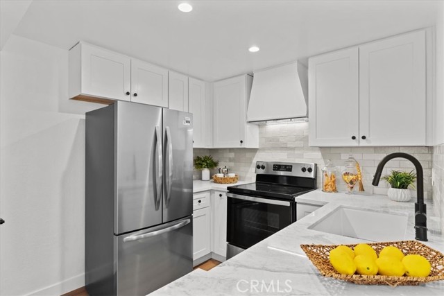 Detail Gallery Image 7 of 28 For 22100 Burbank Bld 101a,  Woodland Hills,  CA 91367 - 2 Beds | 2 Baths