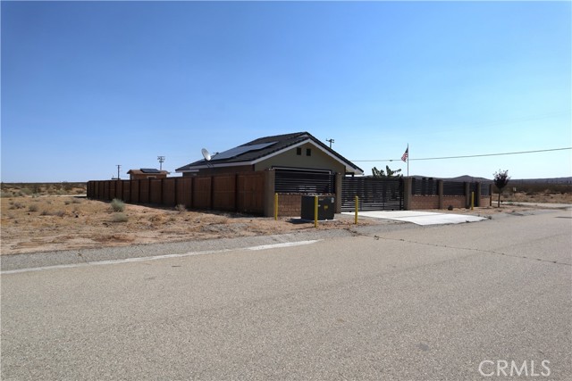 Detail Gallery Image 8 of 42 For 13857 E G 2 Ave #2,  Lancaster,  CA 93535 - 2 Beds | 2 Baths