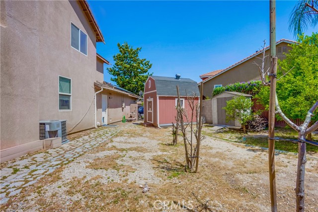 3828 Agave Court, Perris CA: https://media.crmls.org/medias/dcd0095d-292e-4259-9af2-44844ec2db10.jpg