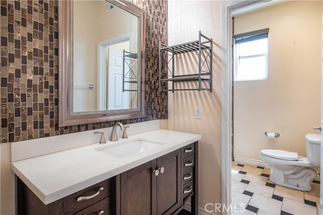 27531 Sunny Creek Drive, Valencia CA: https://media.crmls.org/medias/dcd010cc-7b62-4372-acff-228ab537a681.jpg