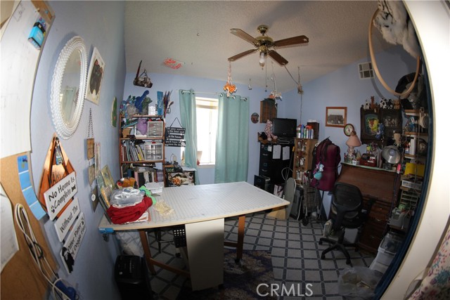 7117 Bonita Avenue, Joshua Tree CA: https://media.crmls.org/medias/dcd03272-2465-43ae-949b-8ab6701bd91d.jpg