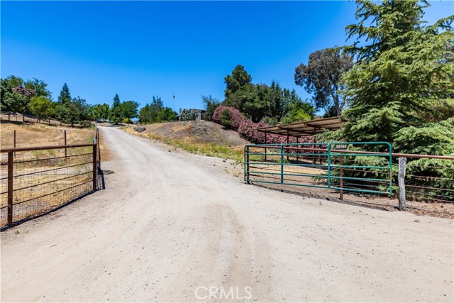 5825 Deer Creek Way, Paso Robles CA: https://media.crmls.org/medias/dcd11d6a-56b3-47d4-bbde-e6c873acef9c.jpg