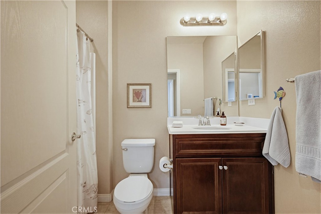 https://media.crmls.org/medias/dcd17b83-394f-41db-b2f3-e9fb46bf6bc4.jpg?preset=X-Large