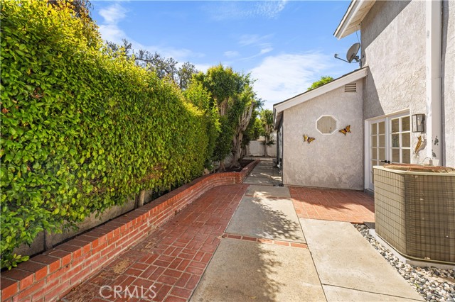 Detail Gallery Image 8 of 73 For 12 Oakdale, Irvine,  CA 92604 - 5 Beds | 3 Baths