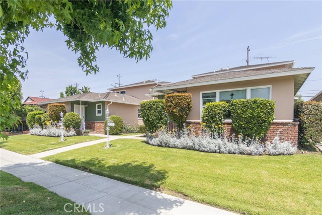 3311 W Alameda Avenue, Burbank CA: https://media.crmls.org/medias/dcd2892b-8b28-4e76-bd18-92b4064fda2c.jpg