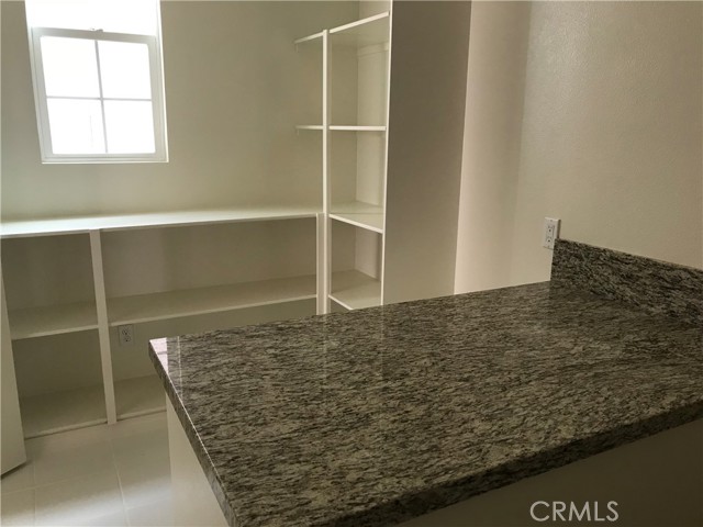 Detail Gallery Image 4 of 6 For 3171 E Denali Dr, Ontario,  CA 91762 - 4 Beds | 2/1 Baths