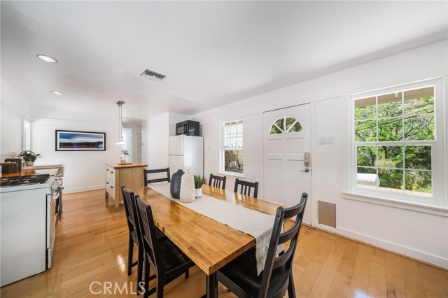 Detail Gallery Image 9 of 46 For 29552 Silverado Canyon Road, Silverado,  CA 92676 - 3 Beds | 1 Baths