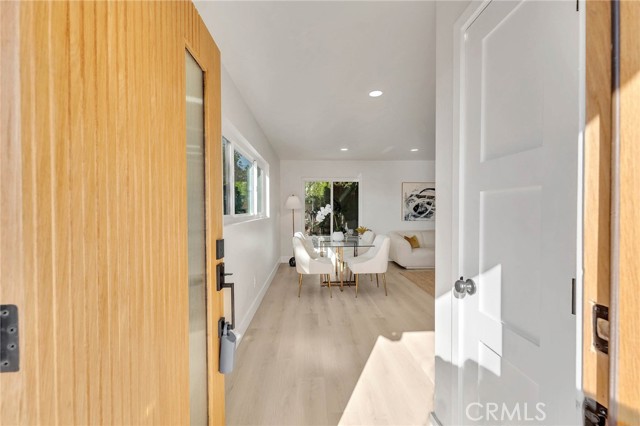 Detail Gallery Image 3 of 33 For 2326 Thelma Ave, Los Angeles,  CA 90032 - 3 Beds | 2 Baths