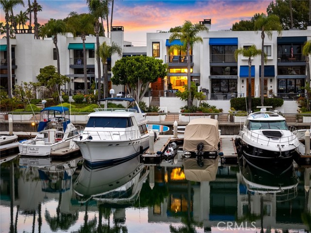 Detail Gallery Image 63 of 74 For 5536 Azure Way, Long Beach,  CA 90803 - 3 Beds | 3 Baths