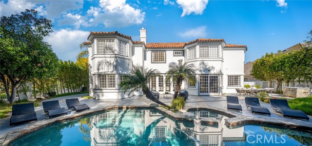 5451 Newcastle Lane, Calabasas CA: https://media.crmls.org/medias/dcd486cc-48da-4c5f-98c4-565725299dbb.jpg