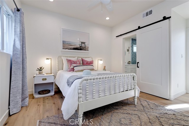 301 2nd Street, Manhattan Beach, California 90266, 3 Bedrooms Bedrooms, ,3 BathroomsBathrooms,Residential,Sold,2nd,SB22006124