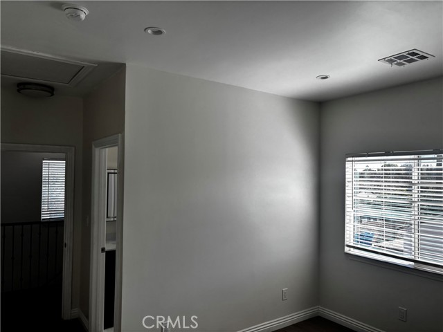 Detail Gallery Image 19 of 23 For 8644 N Corbin Ave #N,  Northridge,  CA 91324 - 3 Beds | 3 Baths