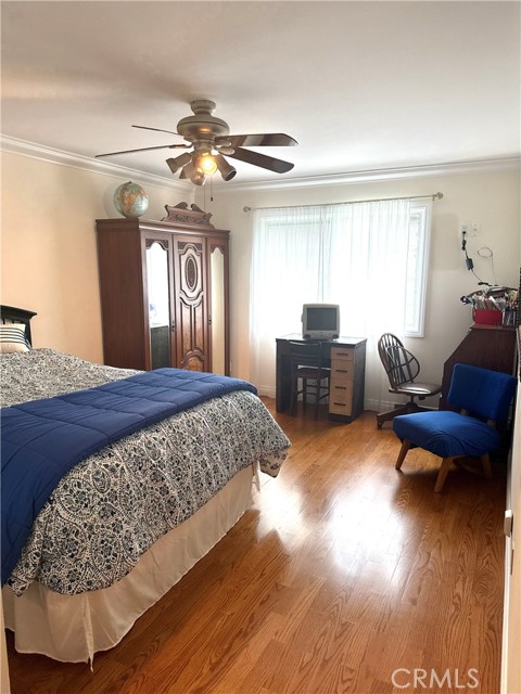18822 Lister Lane, Huntington Beach CA: https://media.crmls.org/medias/dcd6396b-e7df-4345-8a84-63b2bba1ec79.jpg