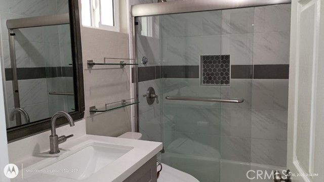 4956 Revlon Drive, La Canada Flintridge CA: https://media.crmls.org/medias/dcd6657d-50f2-45b5-b3cf-85795fba82be.jpg
