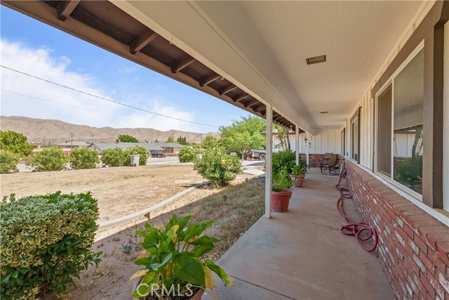 Detail Gallery Image 4 of 36 For 7558 Lobos Ave, Hesperia,  CA 92345 - 4 Beds | 3 Baths