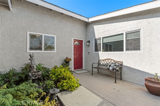 Detail Gallery Image 5 of 32 For 15201 Nottingham, Huntington Beach,  CA 92647 - 3 Beds | 2 Baths