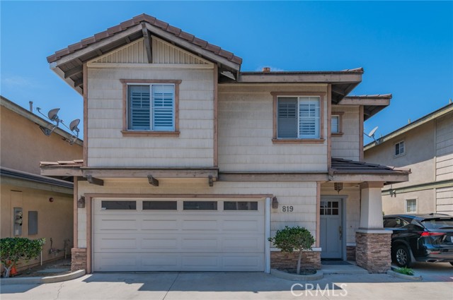Detail Gallery Image 1 of 37 For 819 W Duarte Rd, Monrovia,  CA 91016 - 4 Beds | 2/1 Baths