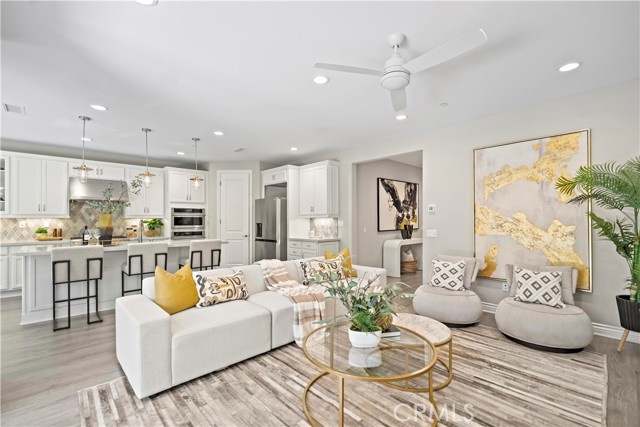Detail Gallery Image 6 of 57 For 206 Phoebe, Irvine,  CA 92618 - 4 Beds | 4 Baths