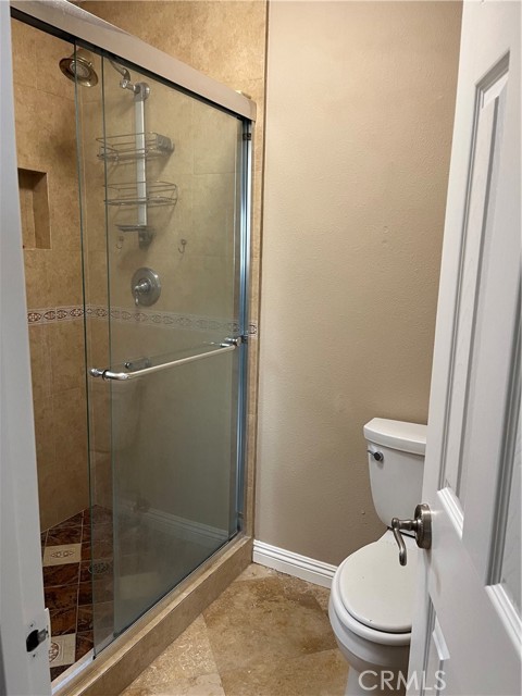 Detail Gallery Image 14 of 21 For 135 Flower #B,  Costa Mesa,  CA 92627 - 2 Beds | 2 Baths