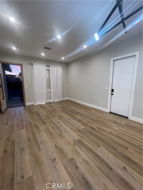 Detail Gallery Image 3 of 10 For 14182 Kerry, Westminster,  CA 92683 - 3 Beds | 2 Baths