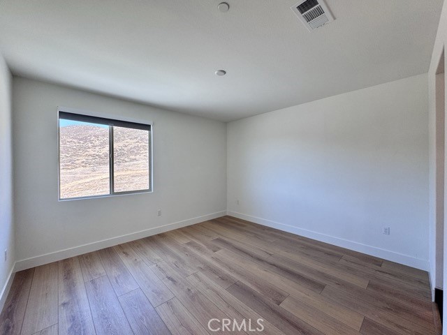 https://media.crmls.org/medias/dcd8a898-54b8-41c6-9613-4d1d78deb177.jpg?preset=X-Large