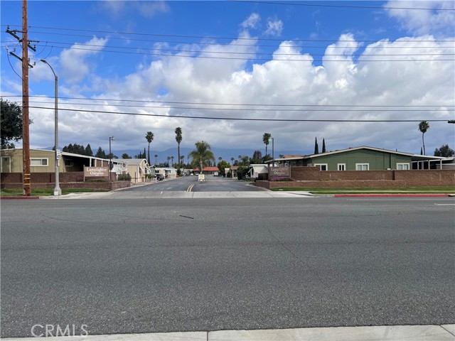 Detail Gallery Image 6 of 6 For 2139 4th #83,  Ontario,  CA 91764 - 2 Beds | 3 Baths