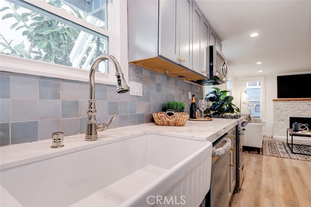 120 36th Place, Manhattan Beach, California 90266, 3 Bedrooms Bedrooms, ,2 BathroomsBathrooms,Residential,Sold,36th,SB23014621