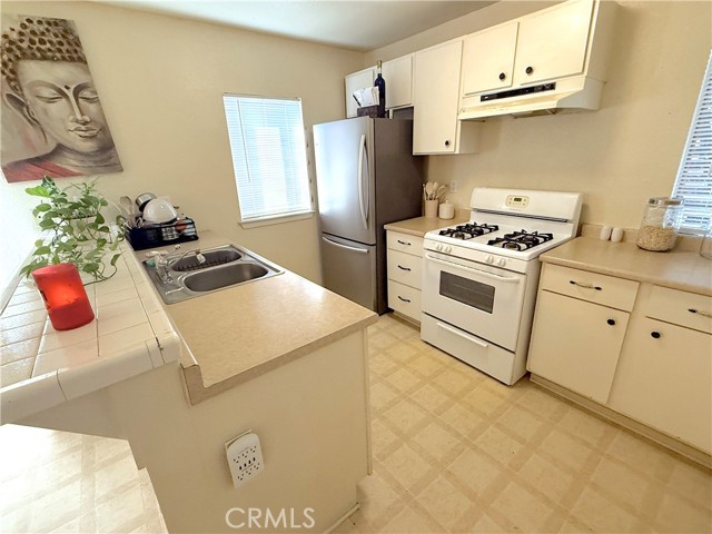 13591 Rundell Drive, Moreno Valley CA: https://media.crmls.org/medias/dcdaa5d0-ba50-4369-9b77-444a84006c9e.jpg
