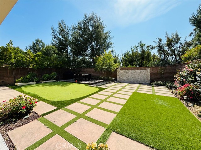 10 Shadybend, Irvine CA: https://media.crmls.org/medias/dcdaa663-2c79-4798-9d73-eee7f0b907e6.jpg