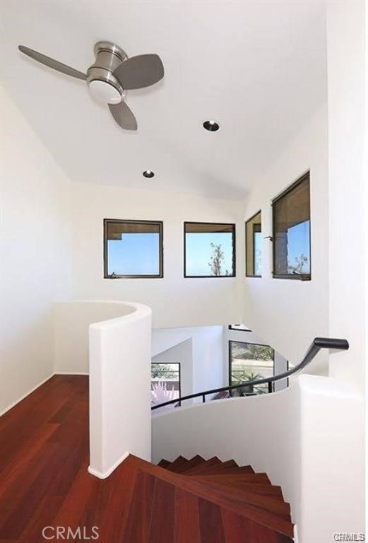 Detail Gallery Image 12 of 21 For 2828 Bernard Ct, Laguna Beach,  CA 92651 - 5 Beds | 3/1 Baths