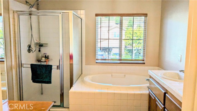 Detail Gallery Image 12 of 23 For 29119 Sundance Ln, Valencia,  CA 91354 - 4 Beds | 2/1 Baths