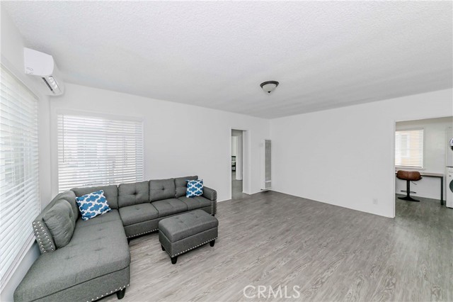 Detail Gallery Image 14 of 32 For 1349 W 35th Pl, Los Angeles,  CA 90007 - – Beds | – Baths