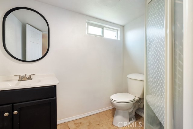182 E McFarlane Street, Ventura CA: https://media.crmls.org/medias/dcdbb04e-fa3c-41a4-a182-7c2a74f0d96d.jpg