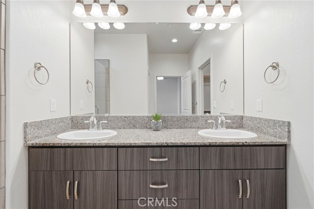 Detail Gallery Image 44 of 67 For 3432 W Good, Visalia,  CA 93277 - 3 Beds | 2/1 Baths