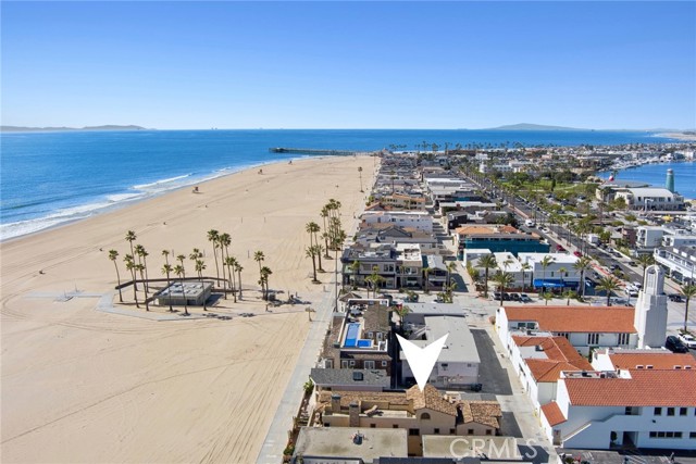 Detail Gallery Image 29 of 32 For 1414 W Oceanfront, Newport Beach,  CA 92661 - 4 Beds | 5 Baths