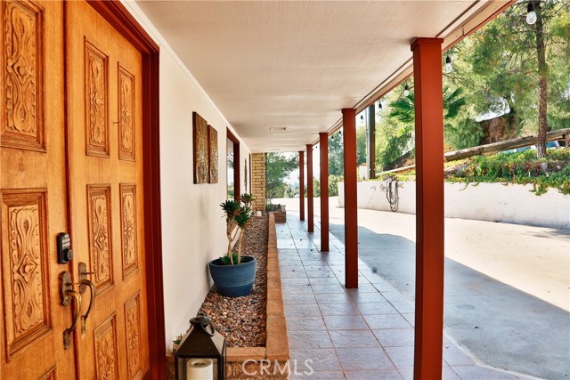 27424 Homyr Place, Canyon Country CA: https://media.crmls.org/medias/dcdc58eb-f121-45ed-9739-8cf51f51393c.jpg