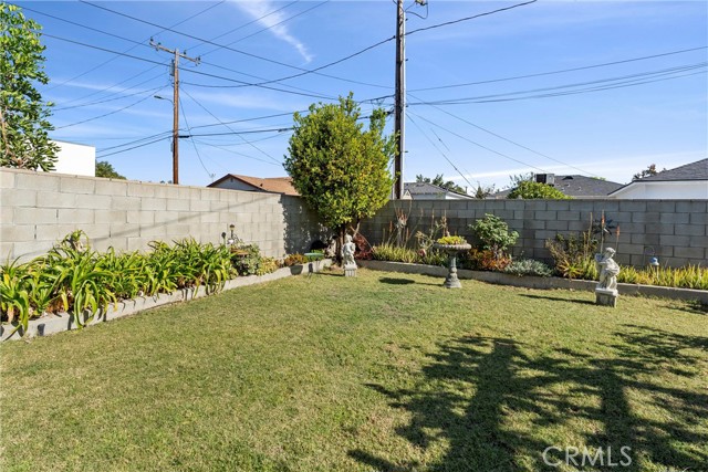 Detail Gallery Image 34 of 48 For 556 S Clementine St, Anaheim,  CA 92805 - 3 Beds | 1 Baths