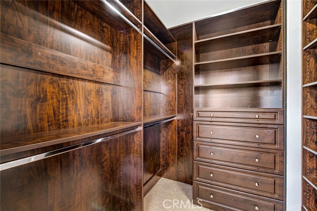 34 Somerton, Irvine CA: https://media.crmls.org/medias/dcdd910e-d02d-4862-a32e-ac75a4faa81d.jpg