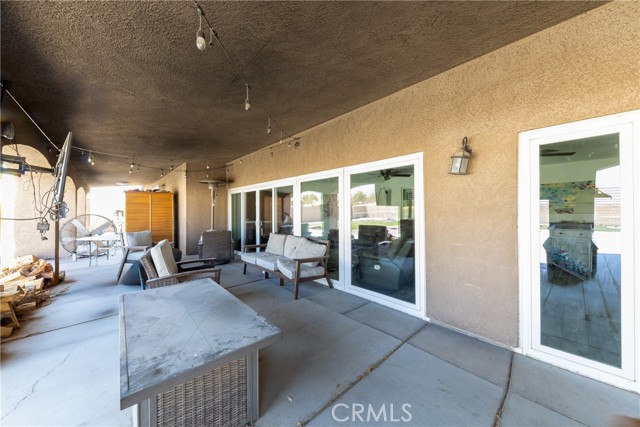 24625 Ledbury Road, Oro Grande CA: https://media.crmls.org/medias/dcddc55f-a186-44cb-8d3b-0906bf0d97b9.jpg