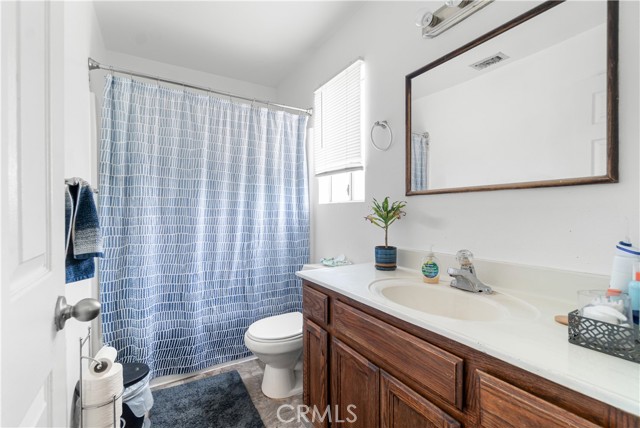 8020 Mckinley Avenue, South Gate CA: https://media.crmls.org/medias/dcde3beb-bbe9-428b-8566-1d1c9b32d4b5.jpg