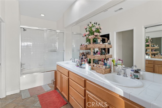 Detail Gallery Image 20 of 33 For 24332 Lorenzo, Valencia,  CA 91355 - 3 Beds | 3 Baths