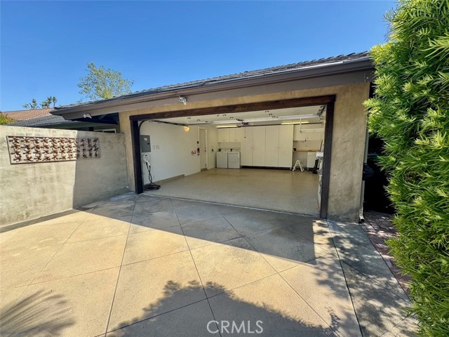 2745 Temple Hills Drive, Laguna Beach CA: https://media.crmls.org/medias/dcdf55d4-0656-45b7-8752-d3e88dcf5dce.jpg