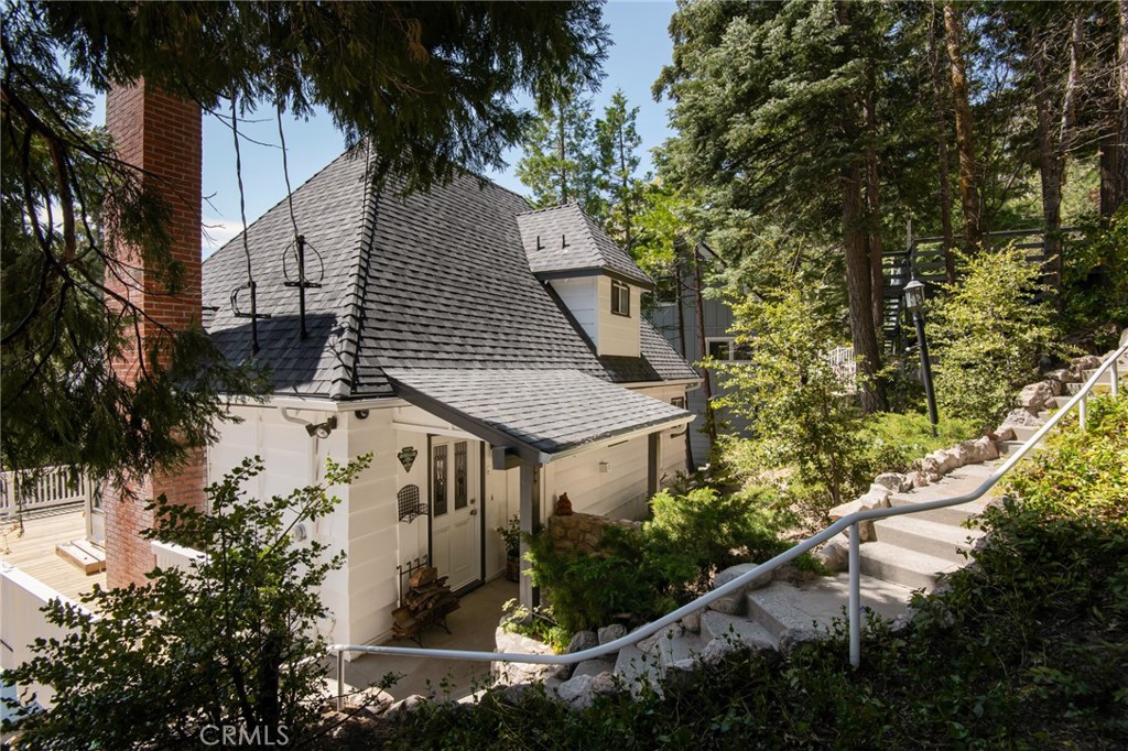 28956 Palisades Drive