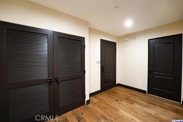 Detail Gallery Image 12 of 36 For 10523 Ashton Ave #202,  Los Angeles,  CA 90024 - 2 Beds | 2/1 Baths