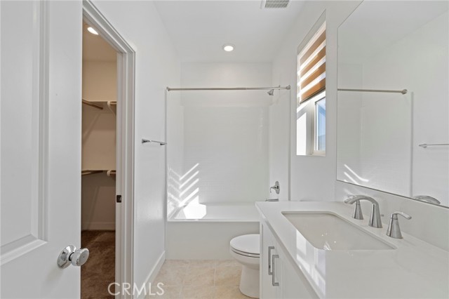 398 Merit, Irvine CA: https://media.crmls.org/medias/dce107b8-073c-486c-8e52-5b283f41c5c7.jpg