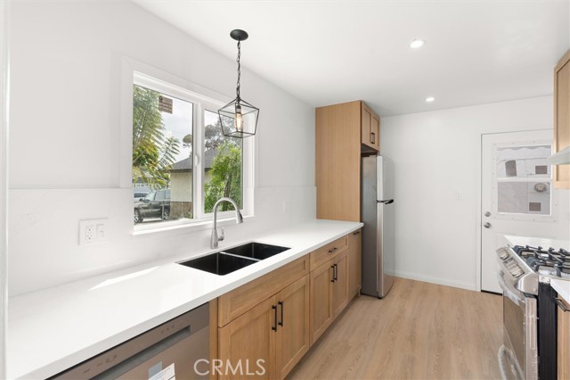 Detail Gallery Image 14 of 30 For 22025 Garston Ave, Carson,  CA 90745 - 4 Beds | 2 Baths