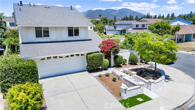 27231 Eastridge Drive, Lake Forest CA: https://media.crmls.org/medias/dce1c31f-4f2e-45b0-9c27-9667bd346bc2.jpg