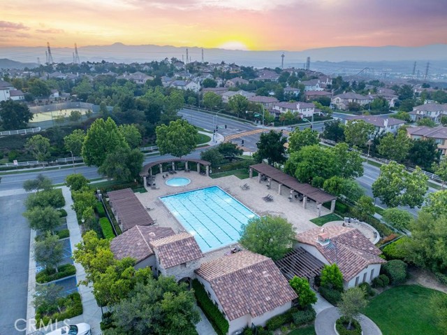 26052 Shadow Rock Lane, Valencia CA: https://media.crmls.org/medias/dce1ea5b-1d59-4fdf-bddc-e931b092fe11.jpg