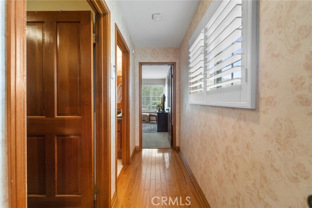 29628 Woodbrook Dr, Agoura Hills CA: https://media.crmls.org/medias/dce26501-02c2-414d-ad91-e3bc0b681b91.jpg