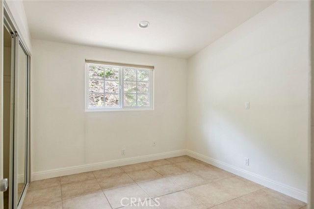 Detail Gallery Image 24 of 37 For 20546 Miranda Pl, Woodland Hills,  CA 91367 - 3 Beds | 2 Baths